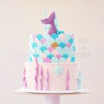 Bolo Sereia para festa de menina feito por Cíntia Costa Cake Studio.