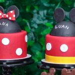 Bolos do Mickey e da Minnie para festa dos sobrinhos da atriz Cris Vianna da Globo. Feitos por Cake Studio ( contato@cakestudio.com.br ). Foto: Erich Sacco.