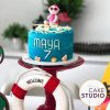 Bolo bebê surfista para festa de mesversário tema praia para filha de Paloma Tocci. Feito por Cake Studio ( contato@cakestudio.com.br | Whatsapp: (11) 96882-2623 ).
