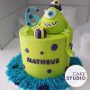 Mini bolo de mesversário tema Monstros SA com topo de bolo do Mike Wazowsky. Feito por Cake Studio ( contato@cakestudio.com.br | Whatsapp: (11) 96882-2623 )