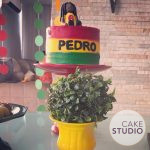 Bolo Bob Marley infantil. Feito por Cake Studio ( contato@cakestudio.com.br | Whatsapp: (11) 96882-2623 )