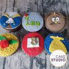 Cupcakes personalizados de A Bela e a Fera. Feito por Cake Studio ( contato@cakestudio.com.br | Whatsapp: (11) 96882-2623 )